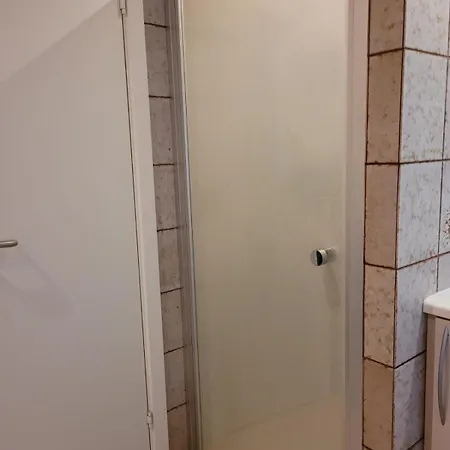 Cozy With Garden View In Centre Of *